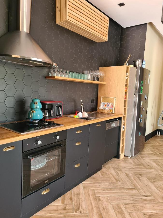 Metavilla Кемер Екстериор снимка